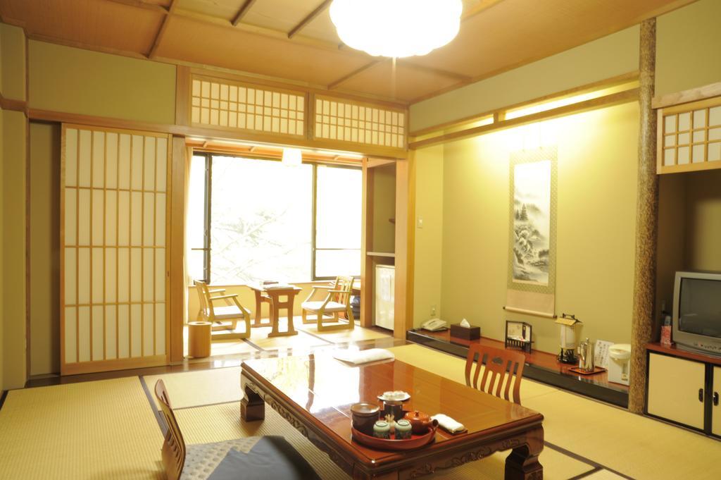 Hotel Takizawakan Maebashi Exterior foto